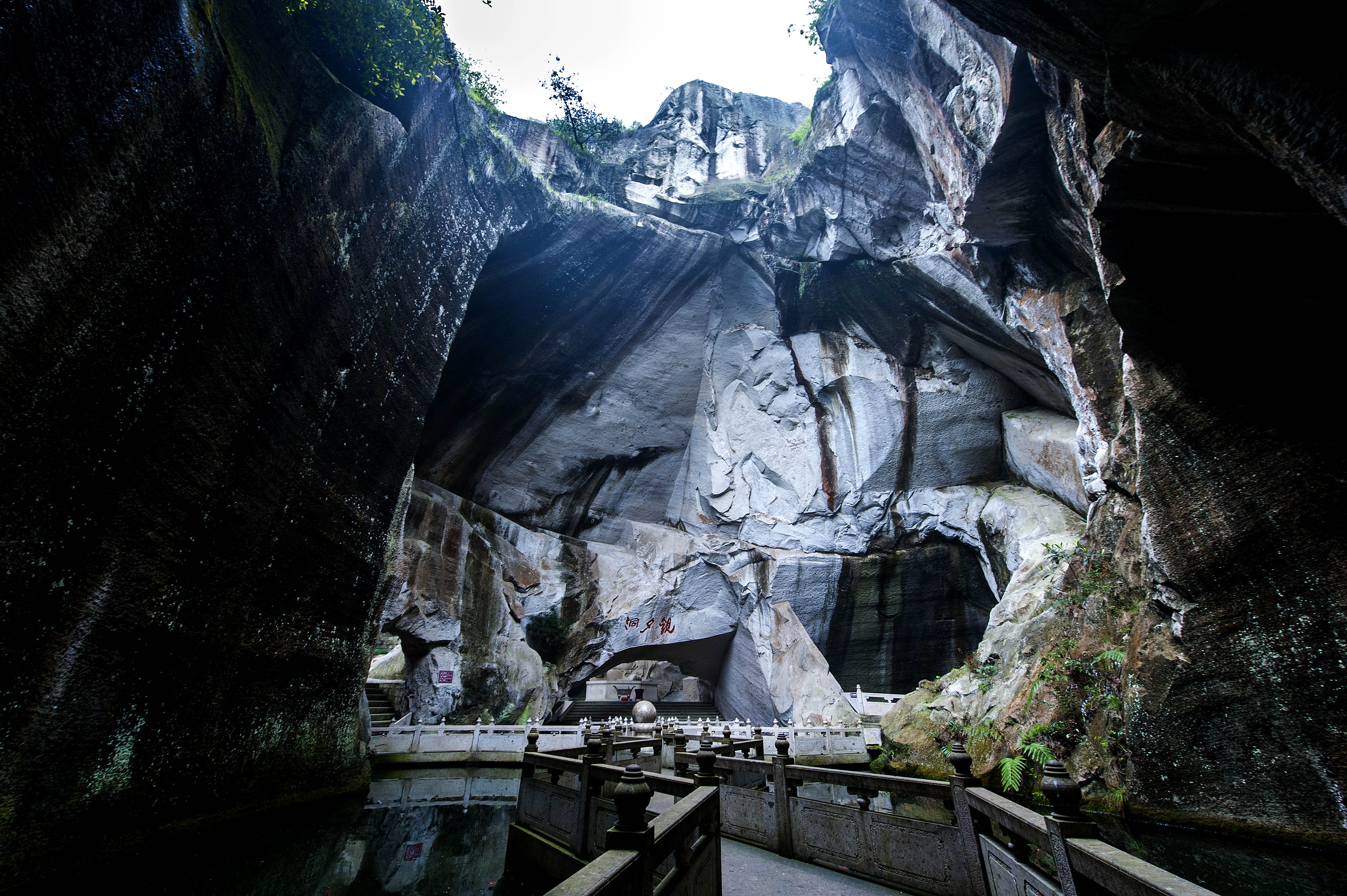 福州长乐猴屿洞天岩图片