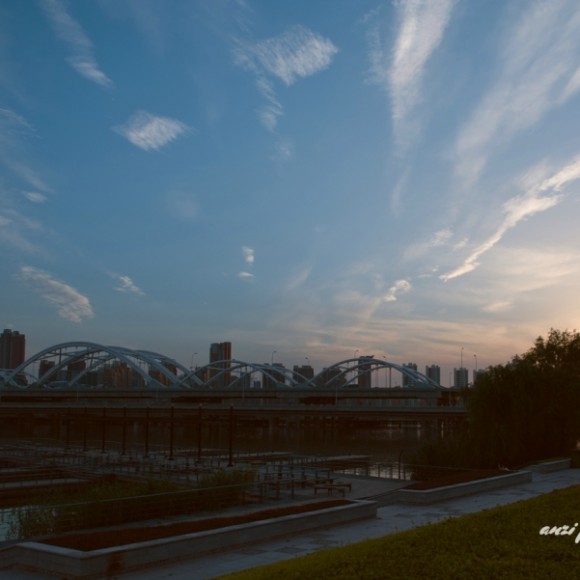 铲霸