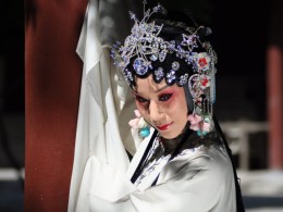 美丽的小花旦