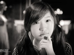 十六岁的妞。