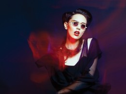 YULIA GORBACHENKO闪光同步造就动感时尚