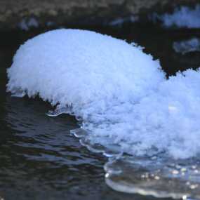 河*冰*雪