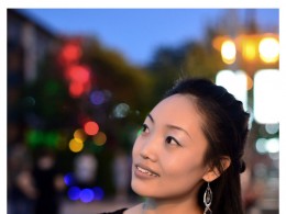 夜里的美女和摩的哥