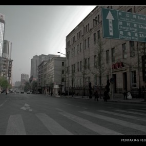 街----景-----春