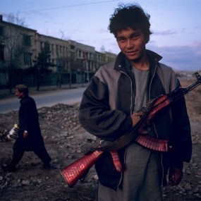 儿童兵——摄影大师Steve McCurry战争纪实摄影作品