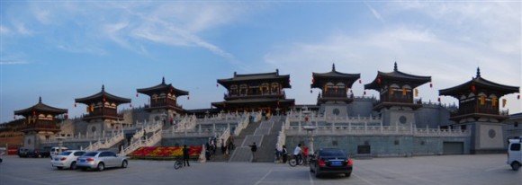 春游青龙寺