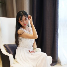 女士