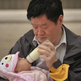 谁的奶？