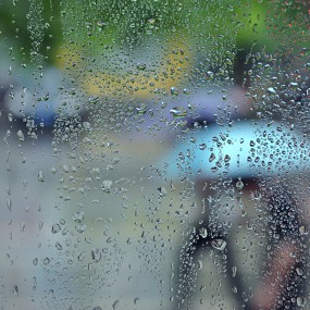 雨中。。。。