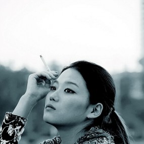 吸烟的女人都是有故事的女人