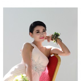 林间的美女