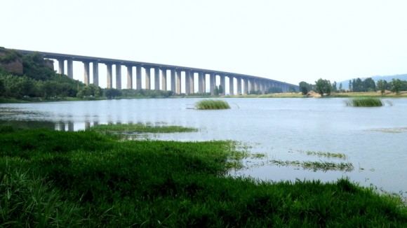 雁鸣湖