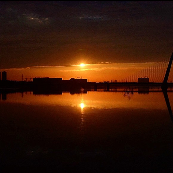 斜拉夕阳