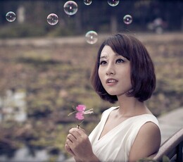 花飞为了谁？