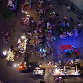 楼下夜市小摊