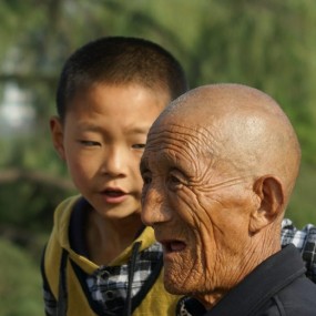 爷孙俩