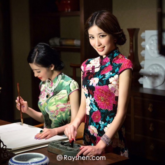 旗袍姐妹花