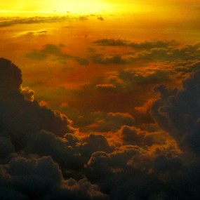 雲兒載夢