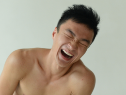 憋住，别笑，看，笑崩了吧？