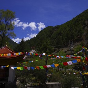 《路边的经幡》